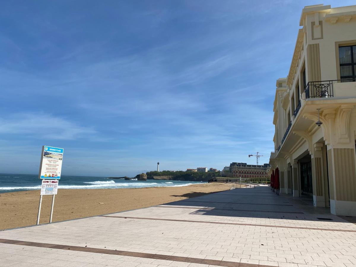 Hotel Les Tourelles Biarriz Exterior foto